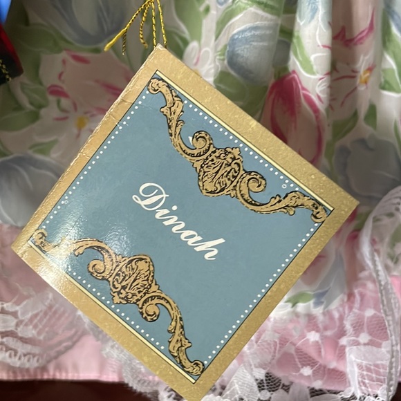 Vintage Porcelain dolls lot of four - Picture 11 of 12